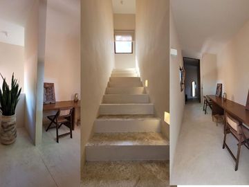 Casa con alberca privada, amueblada, sala de doble altura, venta Centro de Mérida