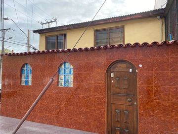 VENTA DE CASA EN AVENIDA CHIPANA IQUIQUE