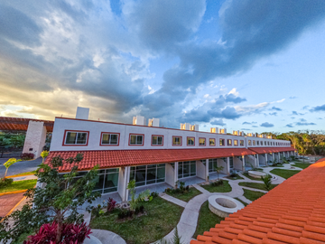 Casa en venta en Cancún de 2 habitaciones con alberca