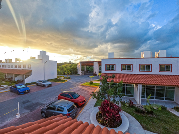 Casa en venta en Cancún de 2 habitaciones con alberca