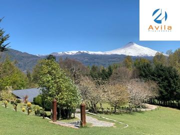 Pucón parcela de 3,2 hectáreas con construcciones COD.VTAP201