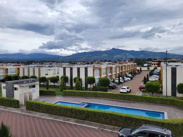 Sector San Pedro de Taboada, Casa en Venta, Conjunto Cerrado con Seguridad 24/7