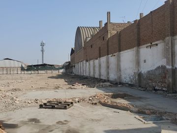 EN VENTA TERRENO DE 12632 M2 EN AV ARGENTINA INDUSTRIA LIVIANA