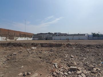 EN VENTA TERRENO DE 12632 M2 EN AV ARGENTINA INDUSTRIA LIVIANA