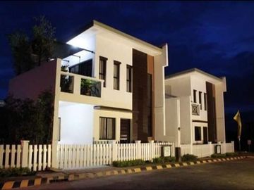 Single Attached House & Lot For In Las Brisas At Tierra Del Sol Tanza Cavite