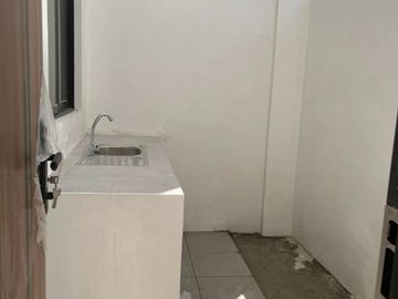 Three Storey TownHouses For Sale In The Villas at Highlands Dasmarinas Cavite