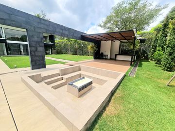 Vendo Casa campestre al sur de Cali, pance, via la viga - con acabados de Lujo.