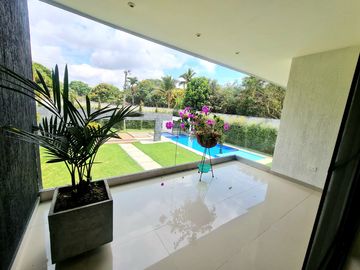 Vendo Casa campestre al sur de Cali, pance, via la viga - con acabados de Lujo.