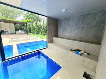 Vendo Casa campestre al sur de Cali, pance, via la viga - con acabados de Lujo.