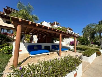 PUNTA ESMERALDA CARACOL 1