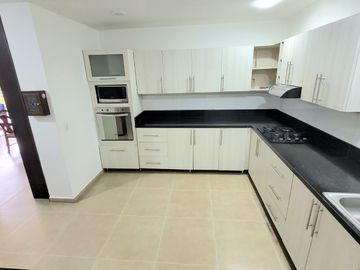 VENDO APARTAMENTO SUR DE CALI, PANCE - PRECIO DE OPORTUNIDAD