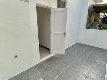 Rumah Serpong, READY SIAP HUNI, PINGGIR JL RAYA PUSPITEK, Tangsel Kota Tangerang Selatan Jual Dijual