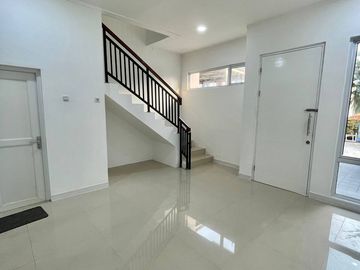 Rumah Serpong, READY SIAP HUNI, PINGGIR JL RAYA PUSPITEK, Tangsel Kota Tangerang Selatan Jual Dijual