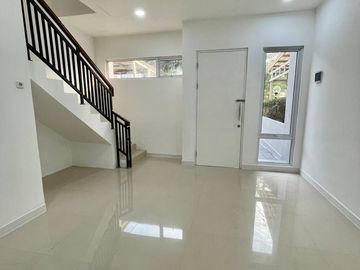 Rumah Serpong, READY SIAP HUNI, PINGGIR JL RAYA PUSPITEK, Tangsel Kota Tangerang Selatan Jual Dijual