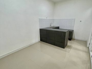 Rumah Serpong, READY SIAP HUNI, PINGGIR JL RAYA PUSPITEK, Tangsel Kota Tangerang Selatan Jual Dijual