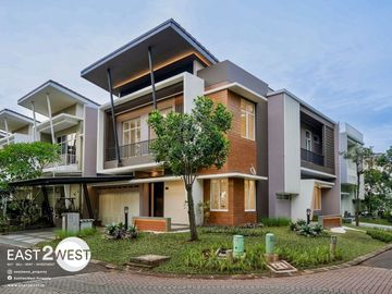 Dijual Rumah Cluster Grisea The Springs Gading Serpong Tangerang Mewah Bagus Siap Huni Dengan View Danau