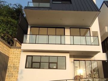 Rumah Pati.2 Dago, Baru Mewah Harga Murah, Cigadung Cibeunying Kaler Kota Bandung Utara, Jual Dijual