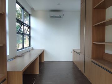 Rumah Pati.2 Dago, Baru Mewah Harga Murah, Cigadung Cibeunying Kaler Kota Bandung Utara, Jual Dijual