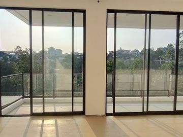 Rumah Pati.2 Dago, Baru Mewah Harga Murah, Cigadung Cibeunying Kaler Kota Bandung Utara, Jual Dijual
