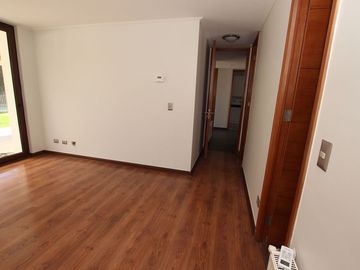 Se Vende Hermosa Casa En Av. Santa María, Chicureo