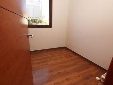 Se Vende Hermosa Casa En Av. Santa María, Chicureo