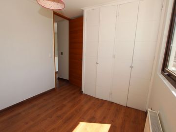 Se Vende Hermosa Casa En Av. Santa María, Chicureo
