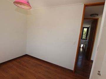 Se Vende Hermosa Casa En Av. Santa María, Chicureo
