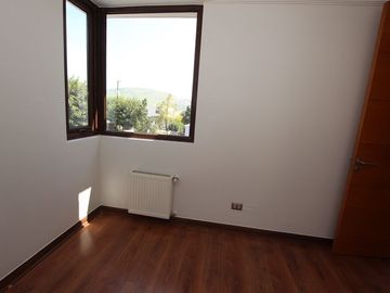 Se Vende Hermosa Casa En Av. Santa María, Chicureo