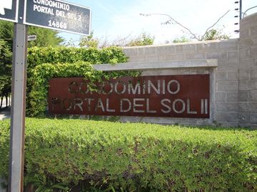 Se Vende Hermosa Casa En Av. Santa María, Chicureo