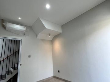 Rumah Vio. Pondok Petir, Baru 2 LANTAI Mewah Harga Murah, Bojongsari Kota Depok-Pamulang Jual Dijual