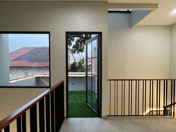 Rumah Vio. Pondok Petir, Baru 2 LANTAI Mewah Harga Murah, Bojongsari Kota Depok-Pamulang Jual Dijual