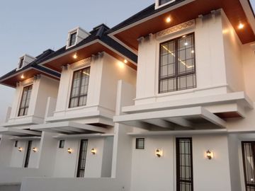 Rumah Mgn KODAU, SIAP HUNI 2 LANTAI Murah Mewah Townhouse Jatimekar Jatiasih Kota Bekasi Jual Dijual