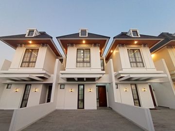 Rumah Mgn KODAU, SIAP HUNI 2 LANTAI Murah Mewah Townhouse Jatimekar Jatiasih Kota Bekasi Jual Dijual