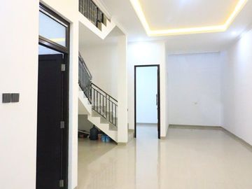 Rumah Mgn KODAU, SIAP HUNI 2 LANTAI Murah Mewah Townhouse Jatimekar Jatiasih Kota Bekasi Jual Dijual