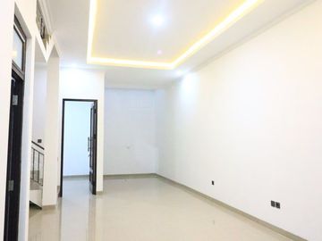 Rumah Mgn KODAU, SIAP HUNI 2 LANTAI Murah Mewah Townhouse Jatimekar Jatiasih Kota Bekasi Jual Dijual
