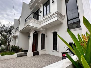 Dijual Rumah Ready 2 Lantai Posisi Hook Di Pondok Gede Bekasi Nego