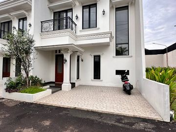 Dijual Rumah Ready 2 Lantai Posisi Hook Di Pondok Gede Bekasi Nego