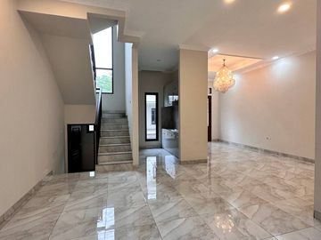 Dijual Rumah Ready 2 Lantai Posisi Hook Di Pondok Gede Bekasi Nego