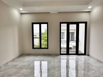 Dijual Rumah Ready 2 Lantai Posisi Hook Di Pondok Gede Bekasi Nego
