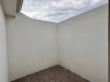 Dijual Rumah Ready 2 Lantai Posisi Hook Di Pondok Gede Bekasi Nego