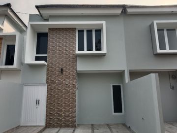Rumah Townhouse Pan Jatiasih, READY SIAP HUNI 2 LANTAI Mewah Murah Jatiluhur Kota Bekasi Jual Dijual