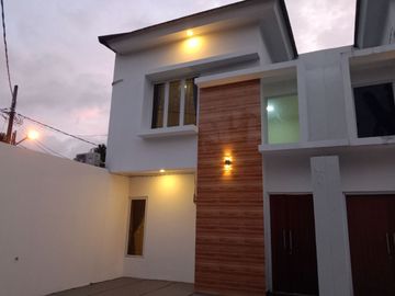 Rumah Townhouse Pan Jatiasih, READY SIAP HUNI 2 LANTAI Mewah Murah Jatiluhur Kota Bekasi Jual Dijual