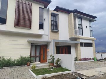 Rumah SIC Padasuka-Cimuncang, Baru Mewah Murah di Dekat Cicaheum + Cicadas, Kota Bandung Jual Dijual