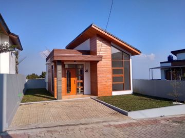 Rumah SIH Lembang,Baru 2/1 LANTAI Mewah Harga Murah Vila Luas Minimalis di Bandung Barat Jual Dijual
