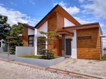 Rumah SIH Lembang,Baru 2/1 LANTAI Mewah Harga Murah Vila Luas Minimalis di Bandung Barat Jual Dijual
