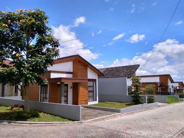 Rumah SIH Lembang,Baru 2/1 LANTAI Mewah Harga Murah Vila Luas Minimalis di Bandung Barat Jual Dijual