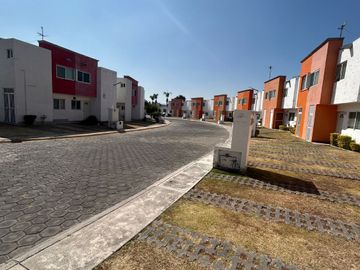 CASA EN CONDOMINIO OAXTEPEC