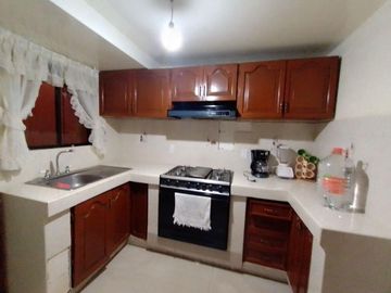 VENTA DE CASA EN CAMINO REAL DE CALACOAYA ATIZAPAN EDOMEX