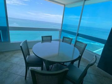 VENDO HERMOSO DEPARTAMENTO AL PIE DEL MAR