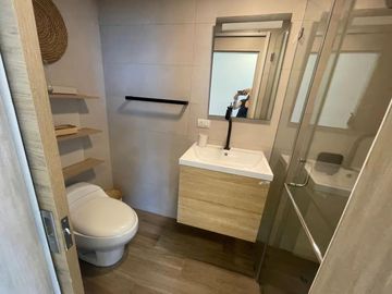 VENDO HERMOSO DEPARTAMENTO AL PIE DEL MAR